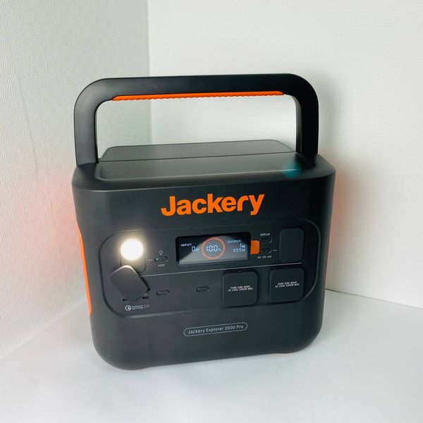 Портативна електростанція Jackery Explorer 2000 Pro  2000Pro фото